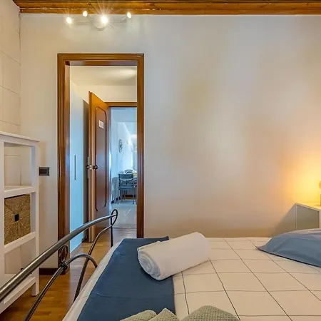 Romantic Hideaway With Private Parking Apartment *