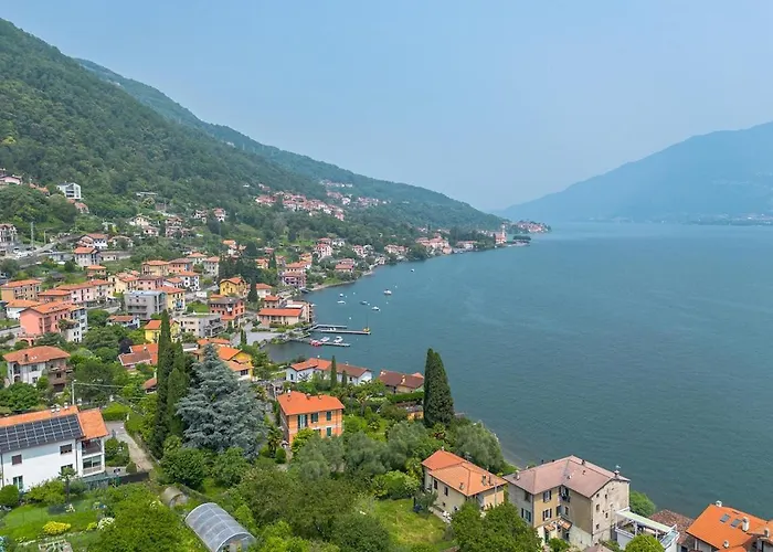 Romantic Hideaway With Private Parking アパート *