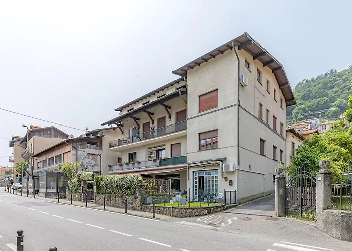 Romantic Hideaway With Private Parking アパート *