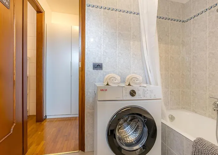 Romantic Hideaway With Private Parking * Acquaseria