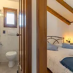Apartment Romantic Hideaway With Private Parking And Aircon