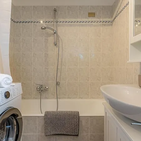 Romantic Hideaway With Private Parking Apartmán Acquaseria