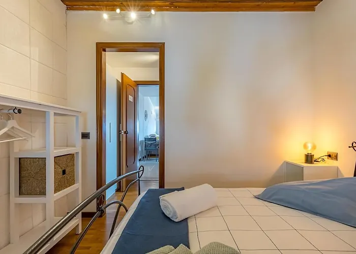 Romantic Hideaway With Private Parking And Aircon Appartement *